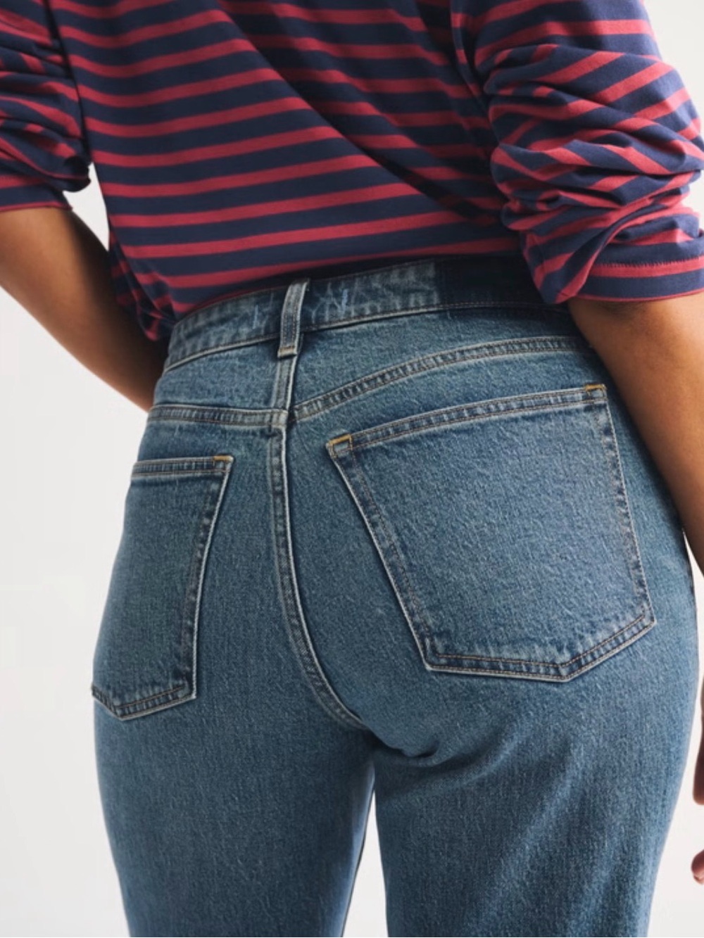 Abercrombie & Fitch 90’s High-Rise Straight Curve Love Jeans - Picture 5 of 7